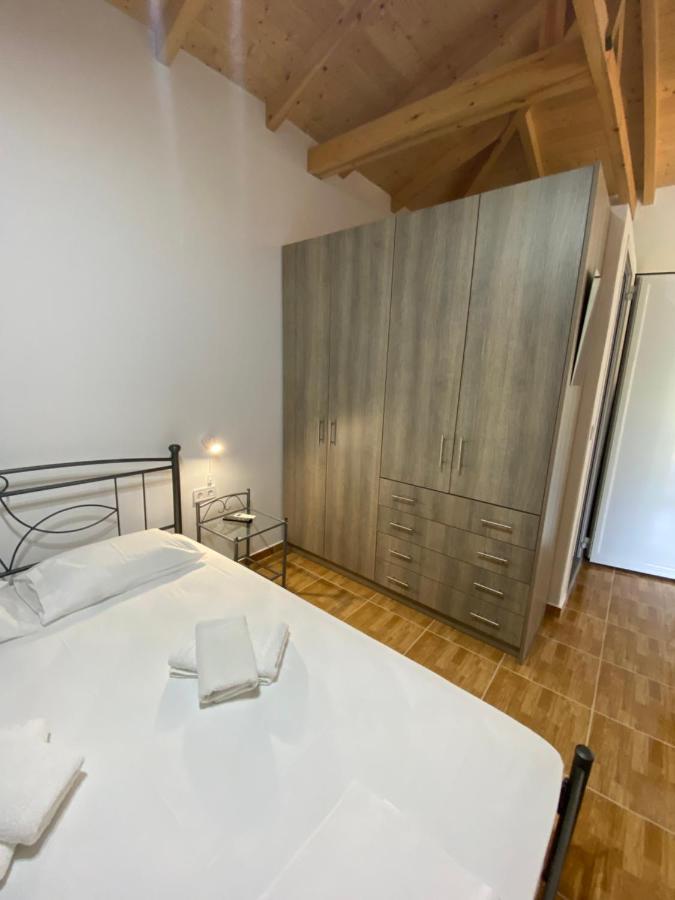 Babis Apartment Áyios Nikítas Exteriör bild
